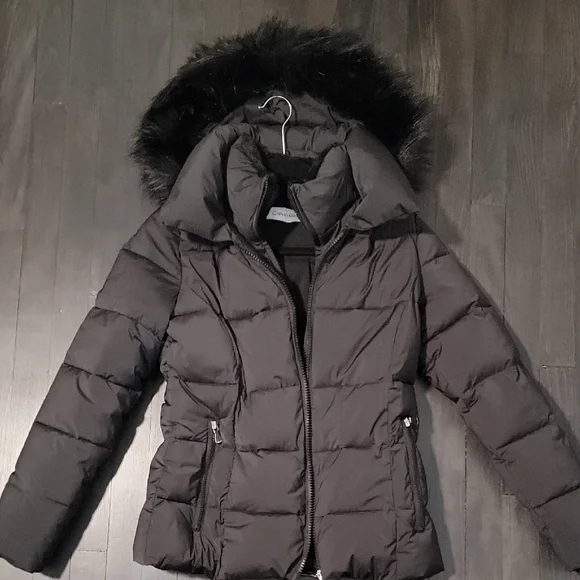 NWOT Calvin Klein Black Quilted Puffer Coat with Fur Trim Hood And Collar Size S - Picture 5 of 9
